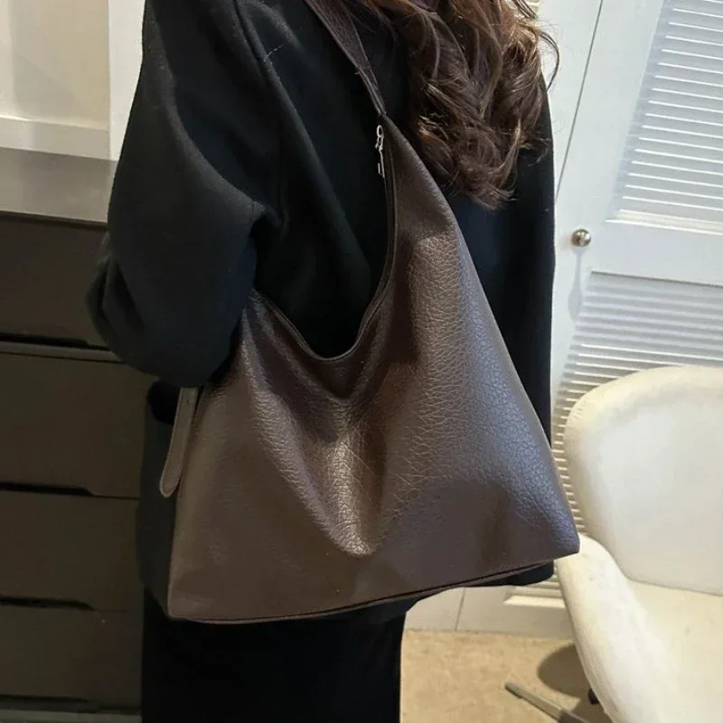 Classic Leather Shoulder Tote Bag