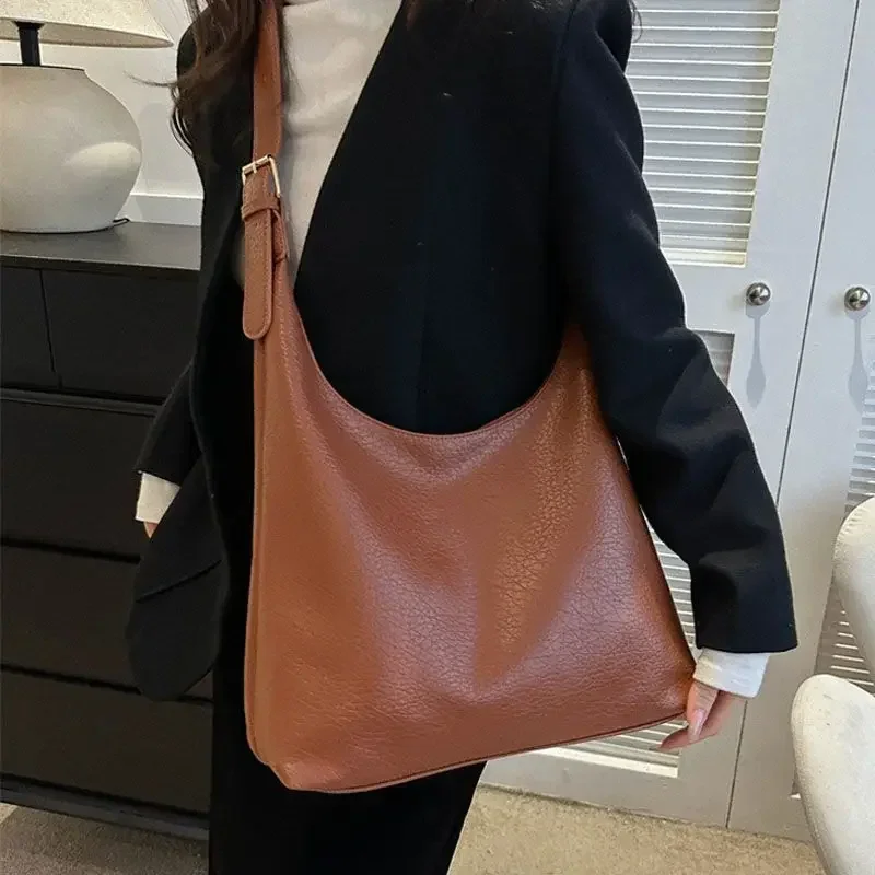 Classic Leather Shoulder Tote Bag